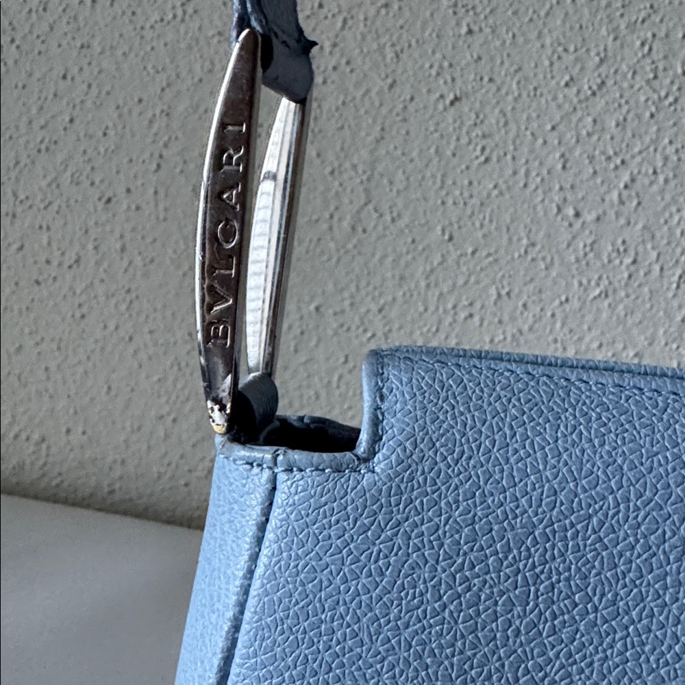 Bvlgari blue leather handbag - Picture 10 of 11